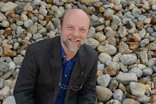 Professor Robert Thorson. (Peter Morenus/UConn Photo)