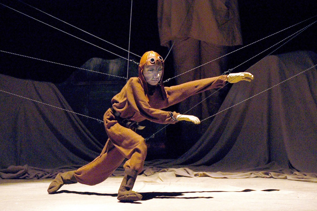 Pilot, from 'Between Sand and Stars' (Sandglass Theater, 2005). (Richard Termine ’78 MFA)