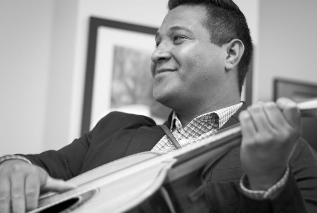 Mariachi Mexico Antiguo demonstrate traditional Mexican music at the Puerto Rican/Latin American Cultural Center. (Peter Morenus/UConn Photo)