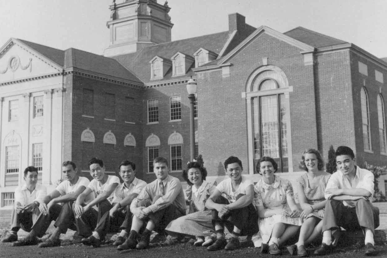 A group portrait including six Japanese American students at the University of Connecticut in August 1944. (Photo by Hikaru Iwasaki, courtesy of the Bancroft Library at the University of California-Berkeley)