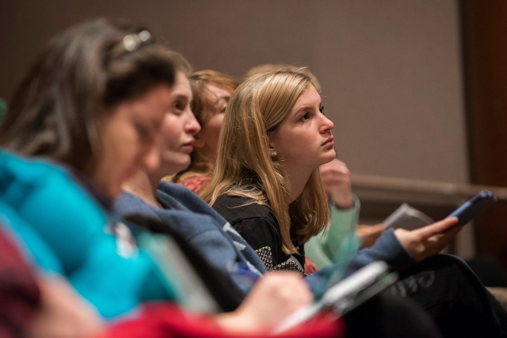 Prof. Mike Stanton’s newswriting class on 'Journalism in the Age of Trump' at the Konover Auditorium on April 10, 2017. (Sean Flynn/UConn Photo)