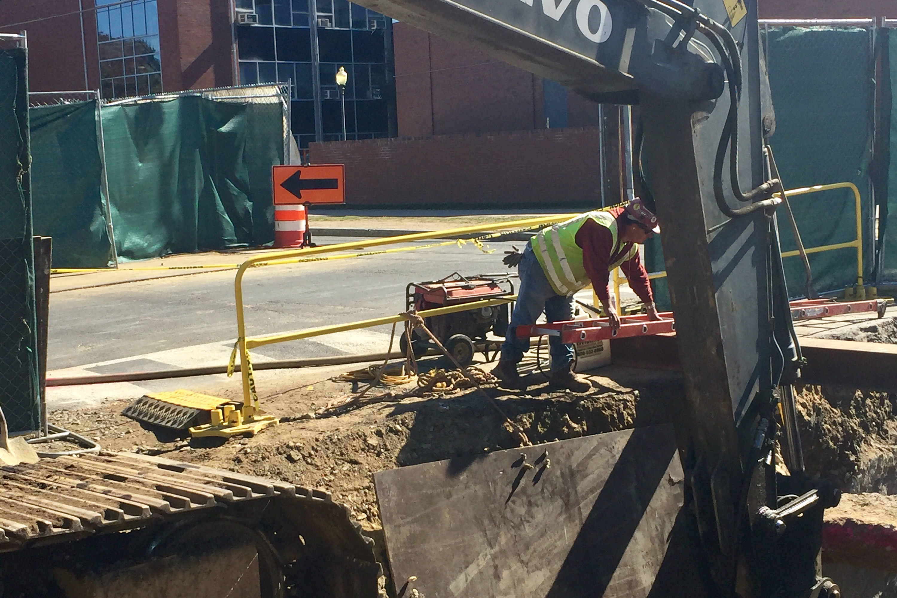 A view of construction along North Eagleville Road on Oct. 13, 2017. (Stephanie Reitz/UConn Photo)