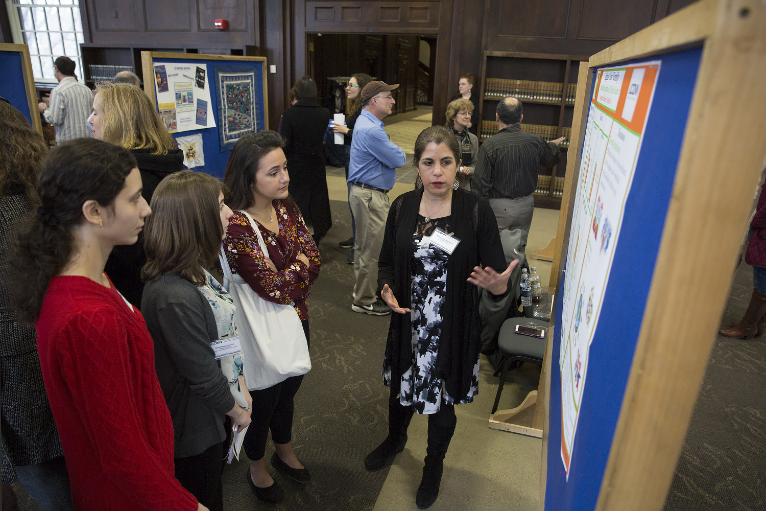 Assistant Professor of Psychological Sciences Nairán Ramírez-Esparza presents at the ‘Looking Within’ faculty poster session on February 23, 2018. (Bri Diaz/UConn Photo)