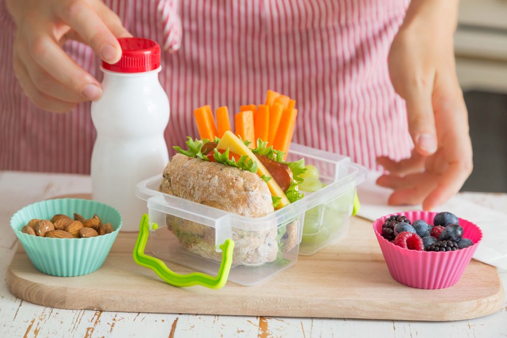 Packed lunch. (Shutterstock Photo)